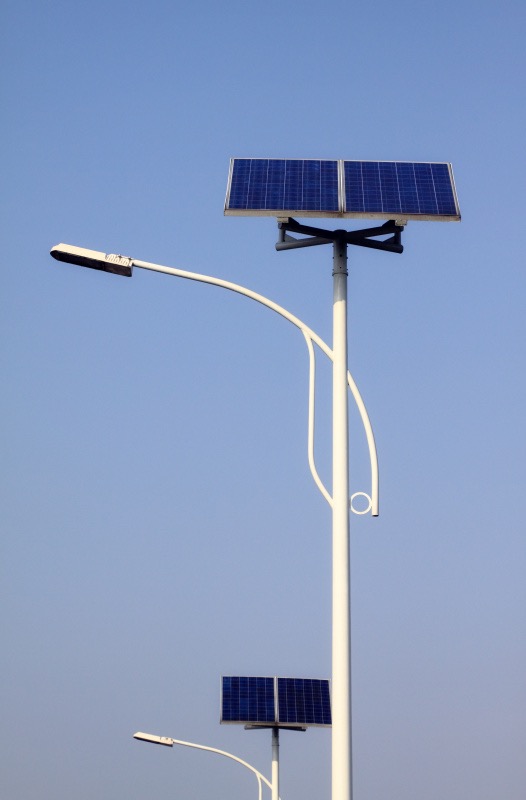 Smart Integrated Solar Street Light with IP65 Waterproof Design